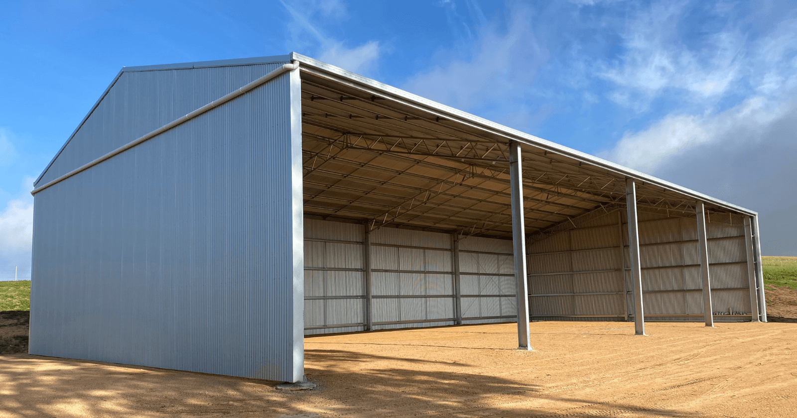 farm shed by Standwell