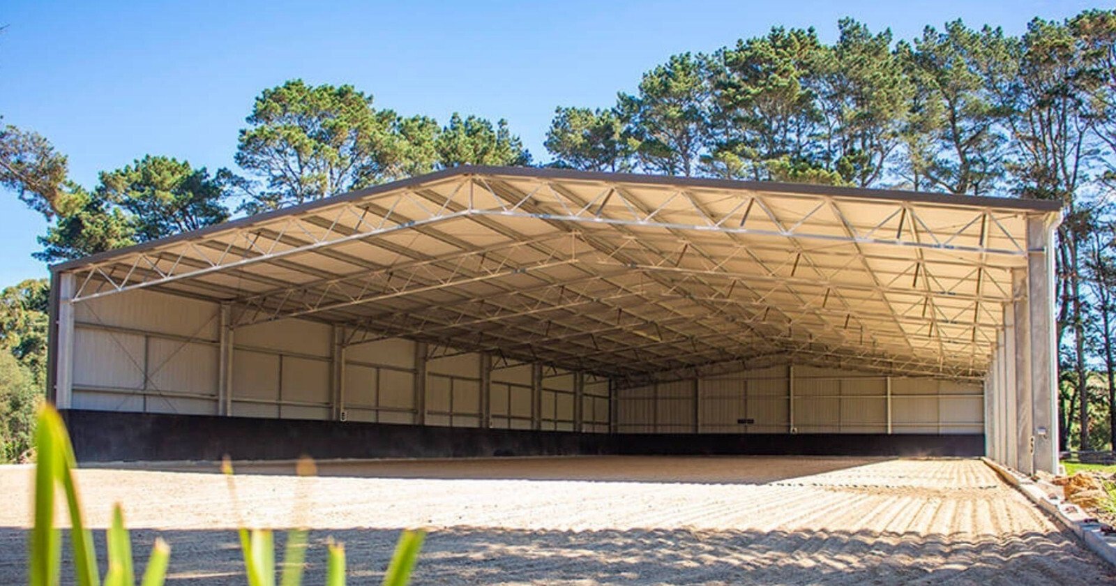 Sun orientation for a horse arena in Australia