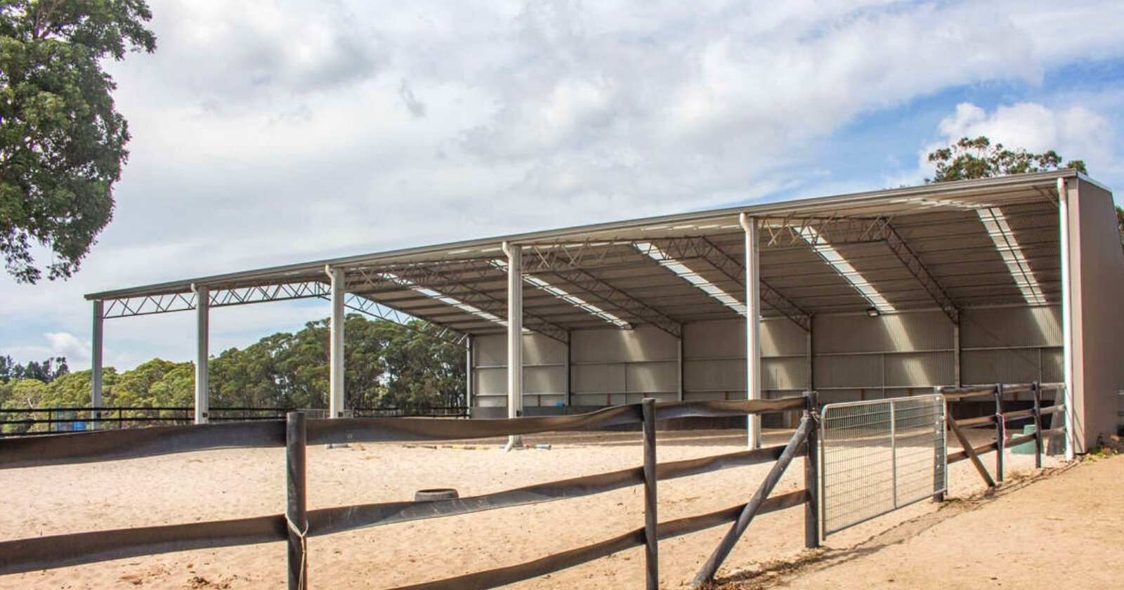 Cost of a horse arena in 2026