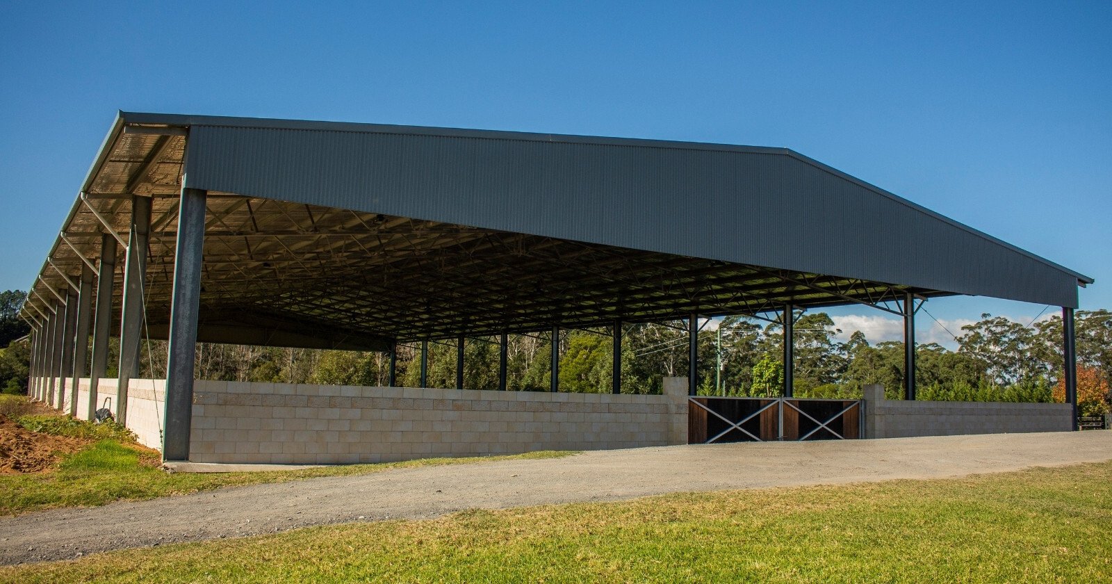 Horse arena construction tips from Standwell