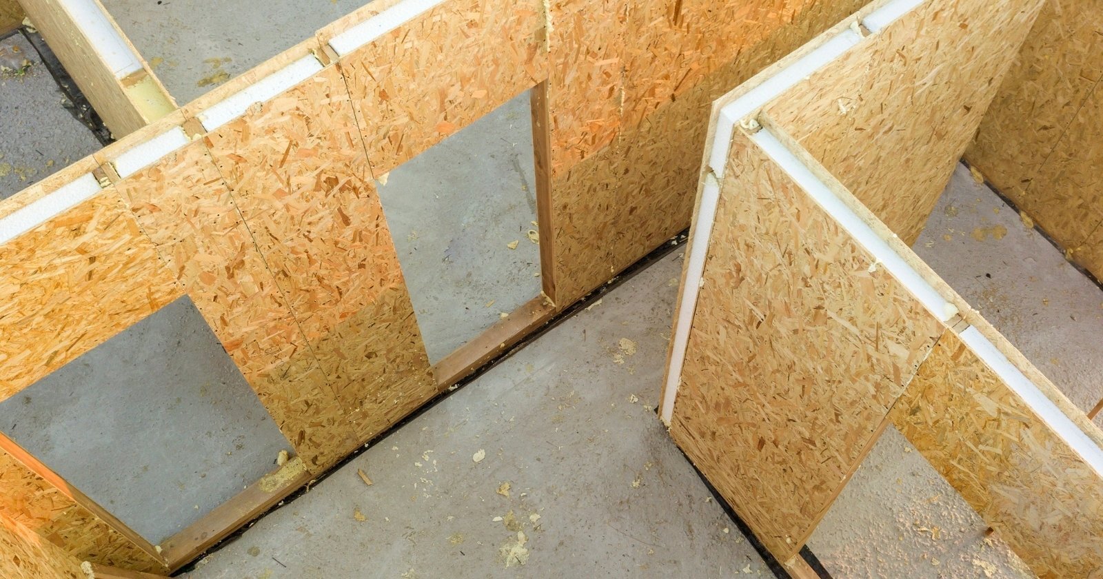 Structural insulation panels for steel sheds