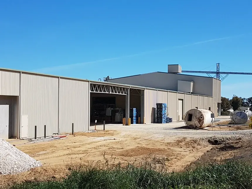 142 x 35 x 6 commercial building