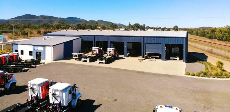 Commercial shed building