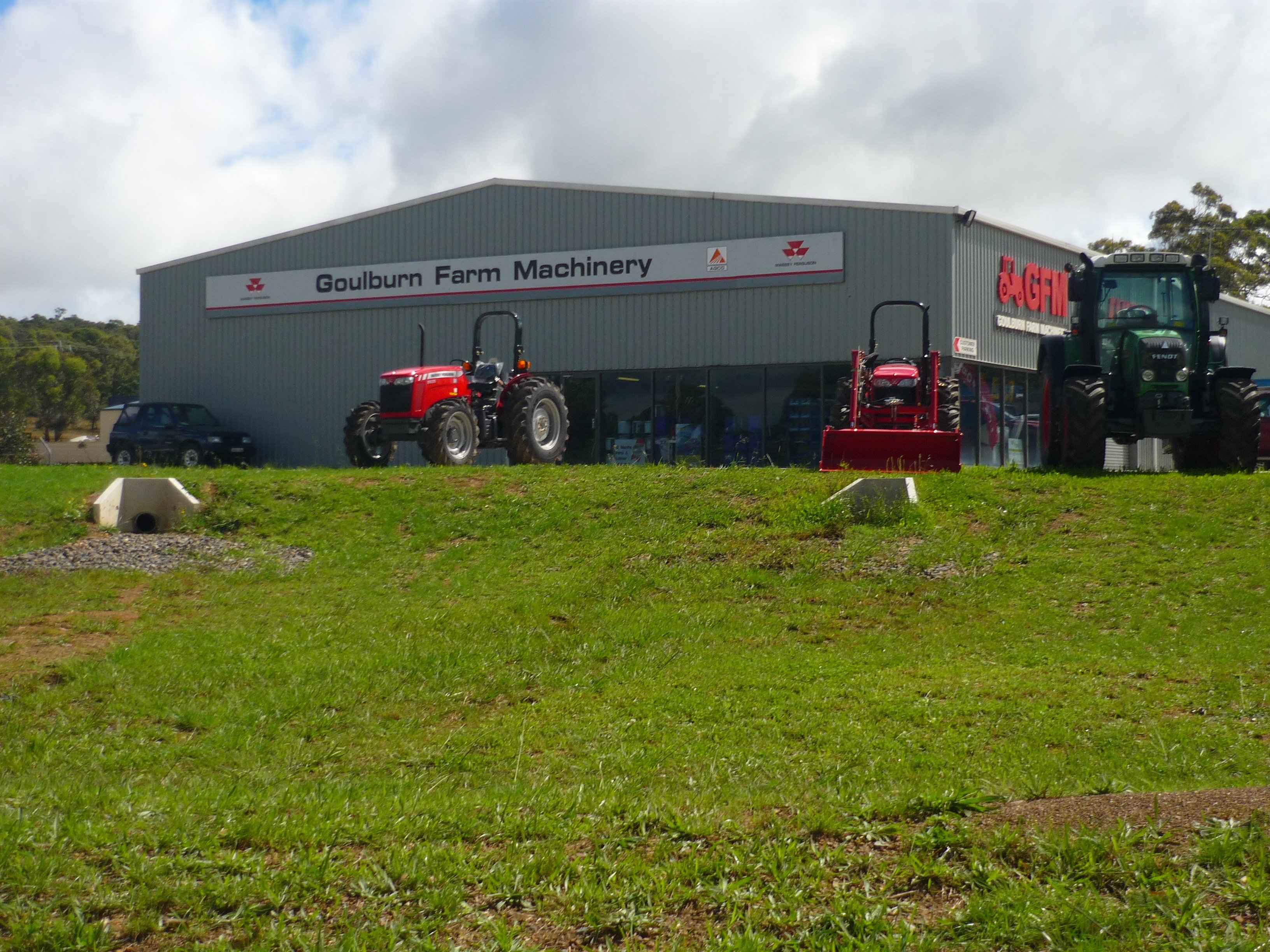  60 x 21 x 4.8 Commercial Building Goulburn NSW farm