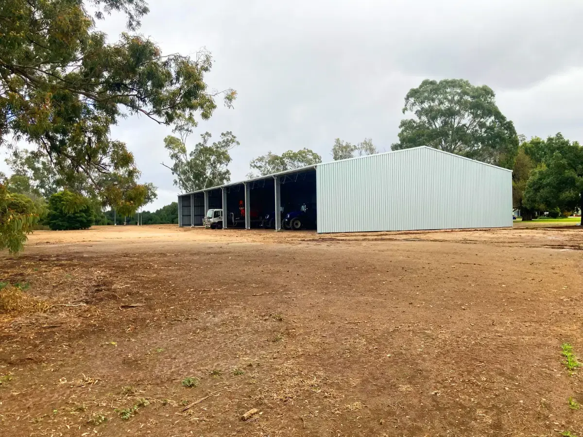 machinery shed 48 x 20 x 5