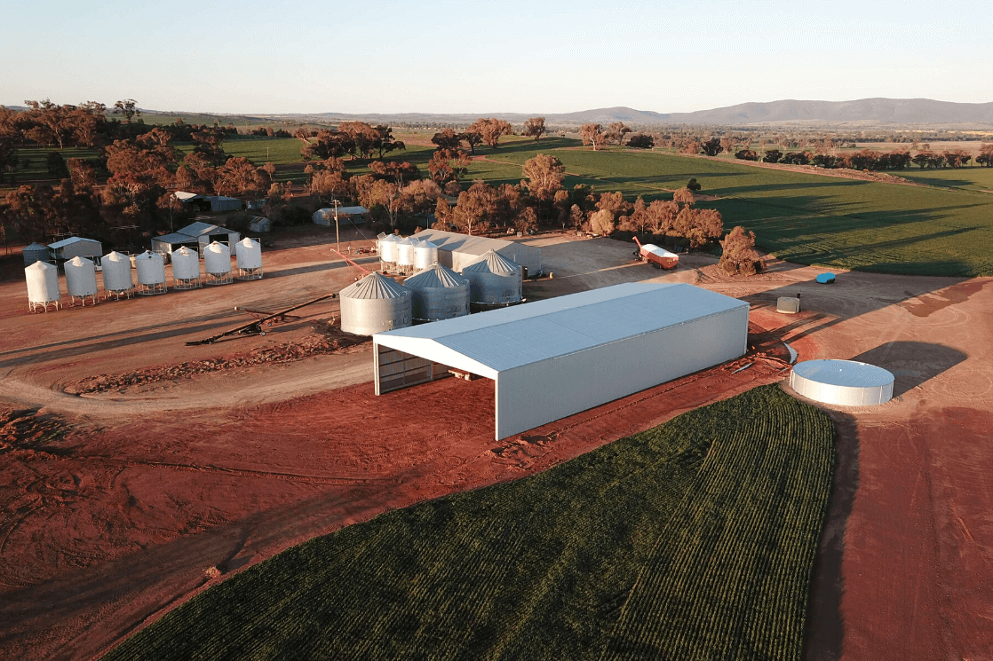 Farm shed by Standwell